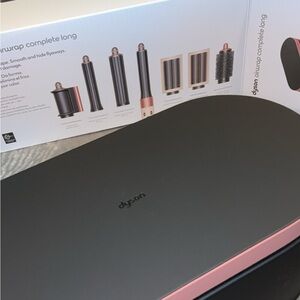 Dyson Airwrap.